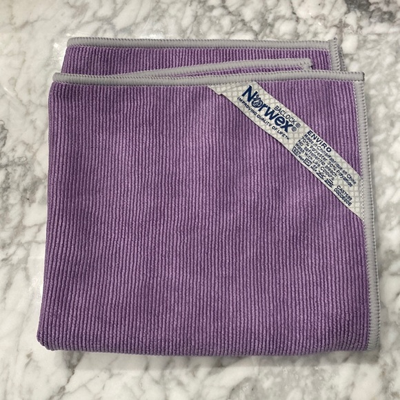 Enviro Cloth by Norwex w/BacLock Technology. BNWT Eggplant/Gray Trim - Picture 4 of 4